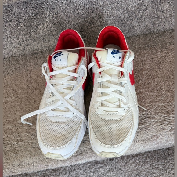 Nike Air Max, Red White & Blue rare tennis shoe. Women’s size 7. - Picture 5 of 7